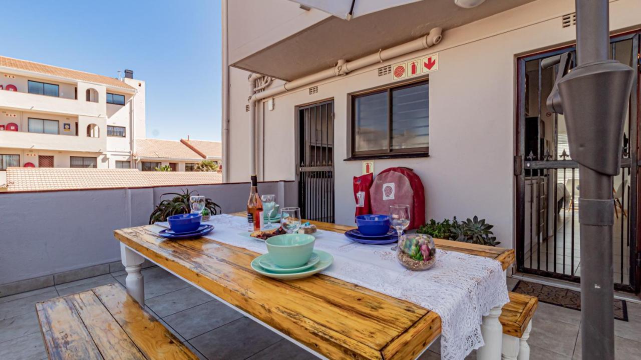 Sea Breeze Apartments Bloubergstrand Exterior foto