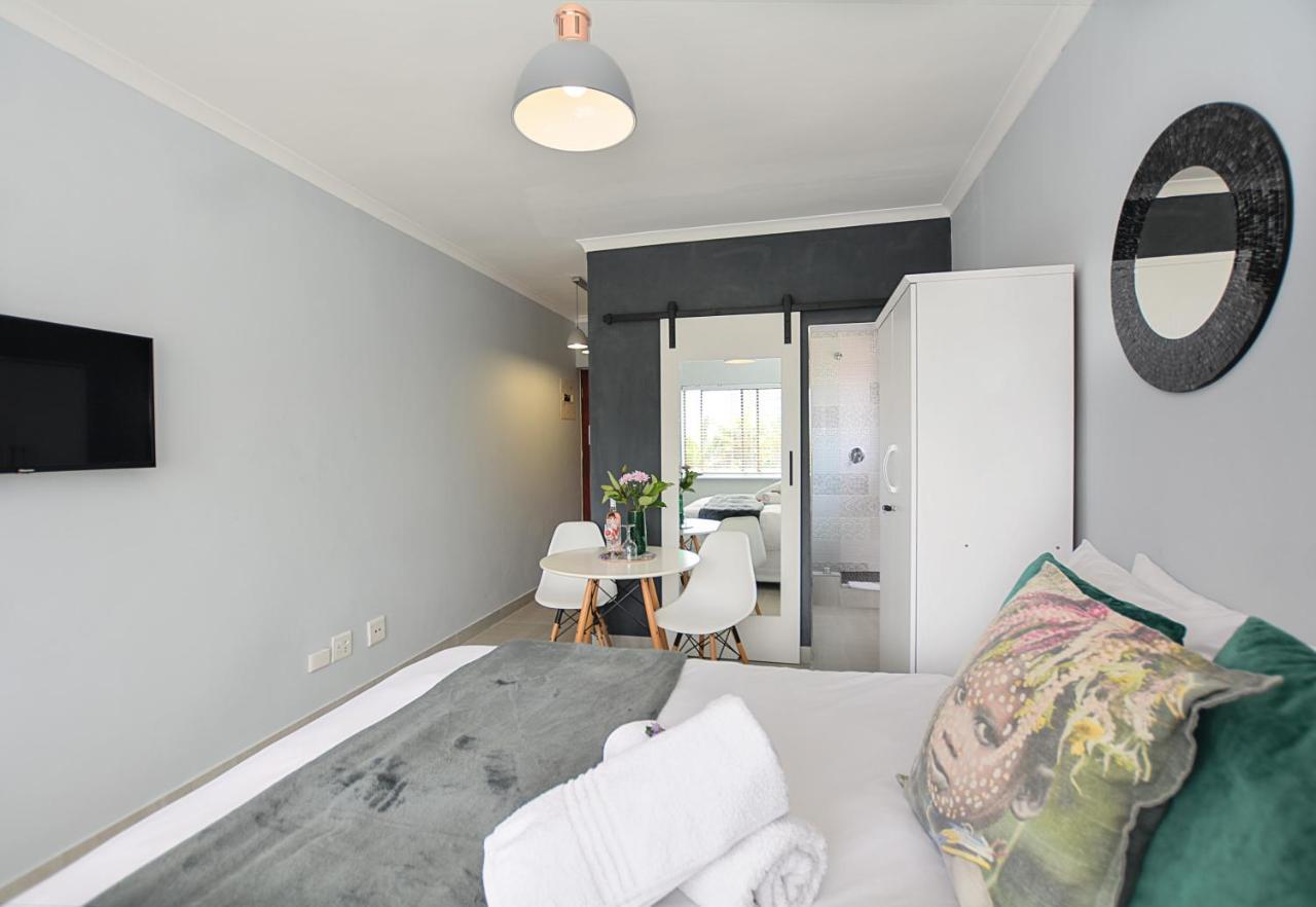 Sea Breeze Apartments Bloubergstrand Exterior foto