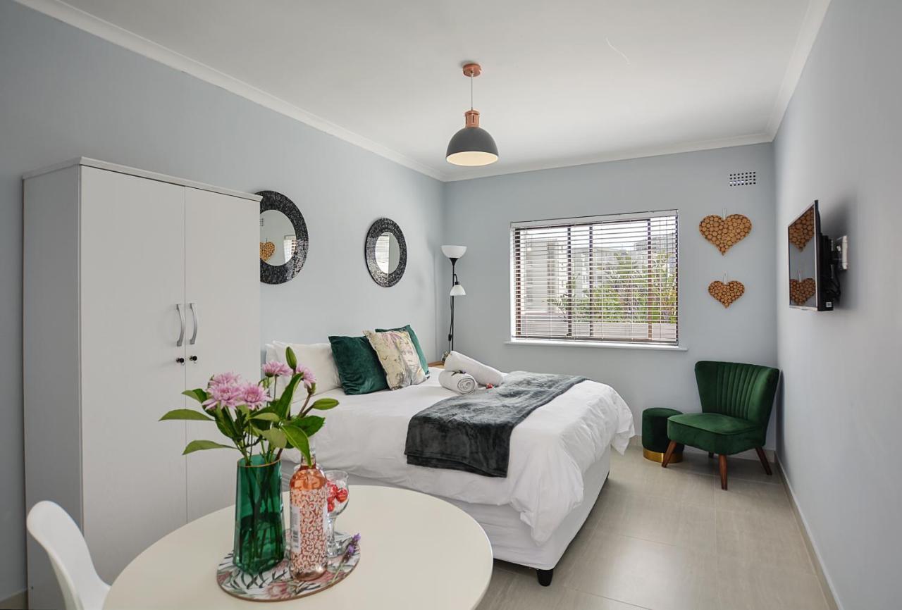 Sea Breeze Apartments Bloubergstrand Exterior foto